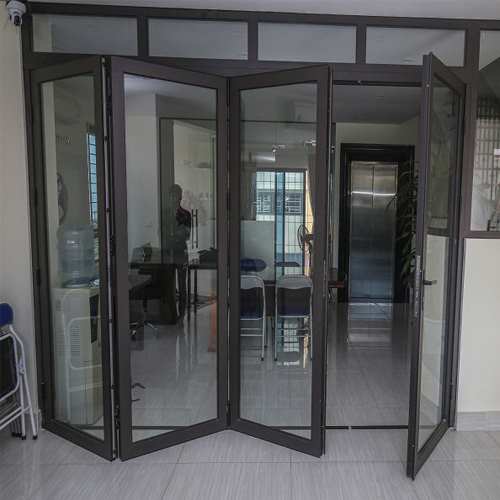 CỬA ĐI XẾP TRƯỢT 4 CÁNH NHÔM XINGFA